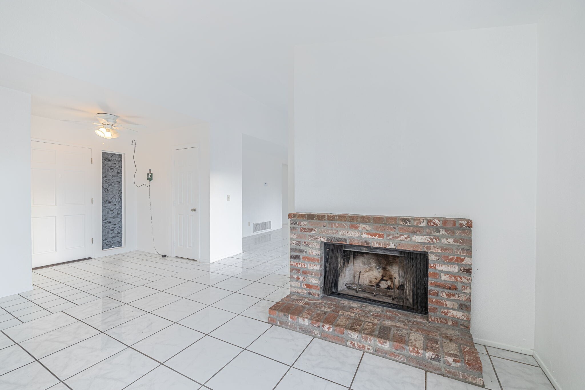 Building Photo - 38659 Angele Trumpet Ct