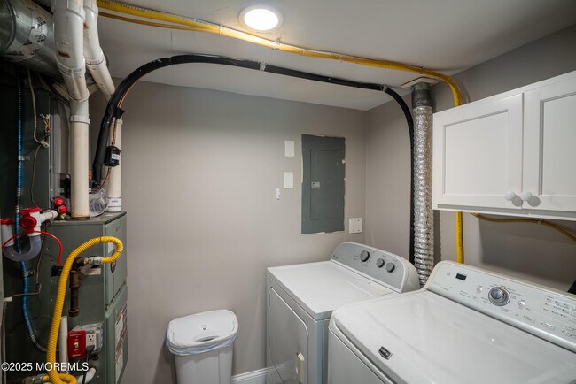 Building Photo - 904 Schooner Dr