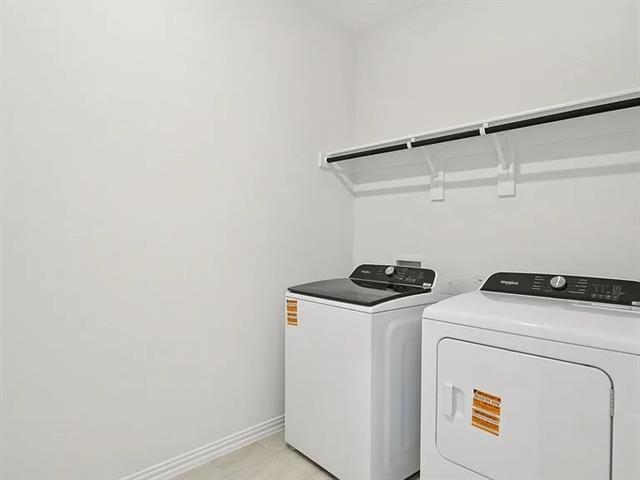 Building Photo - 1019 Emberwood Dr
