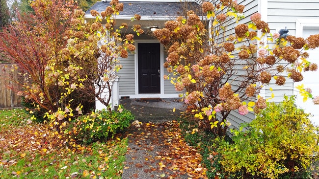 Building Photo - 2430 106th Dr SE