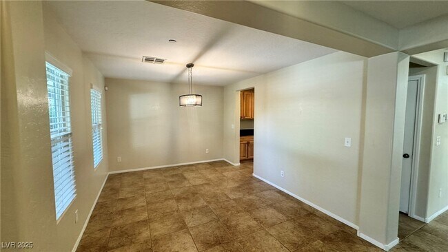 Building Photo - 3173 Color Palette Ave