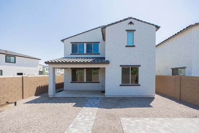 Building Photo - 7412 W Gardenia Ave