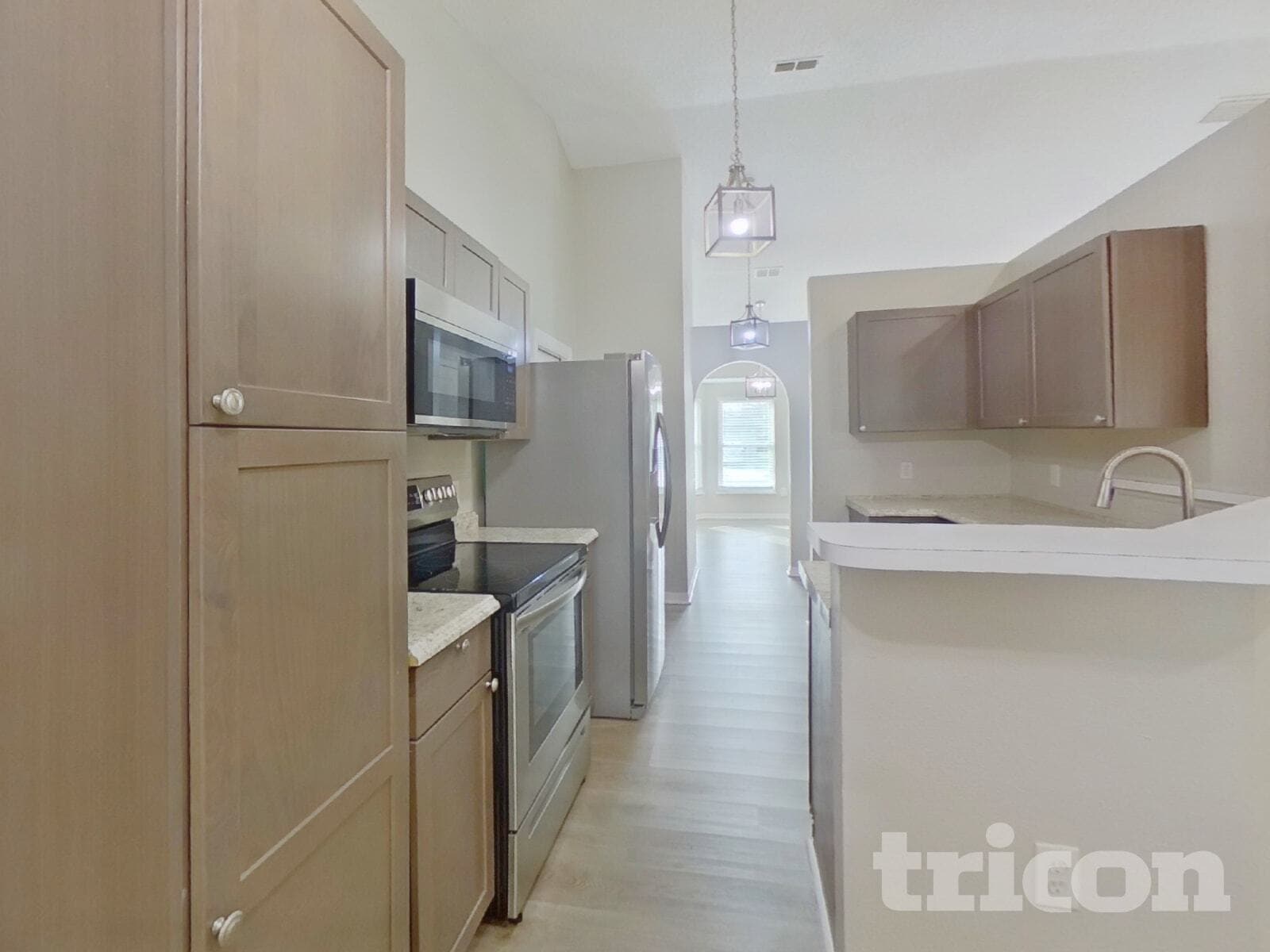 Building Photo - 250 Canterbury Ct