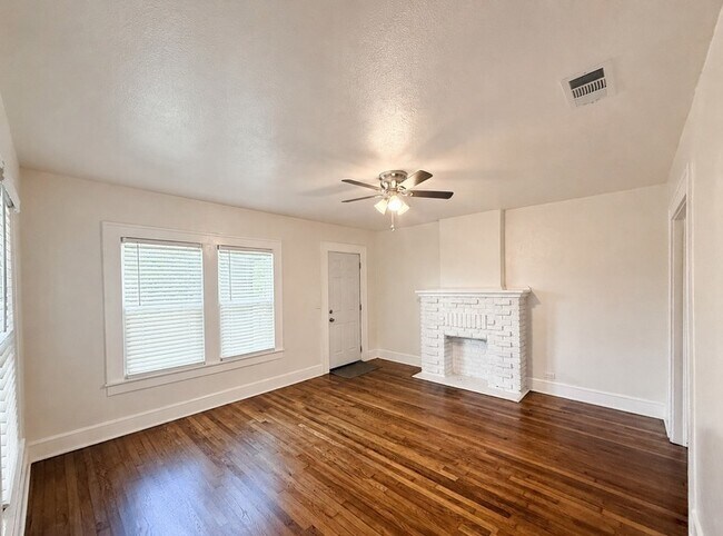 Building Photo - 3112 Frazier Ave