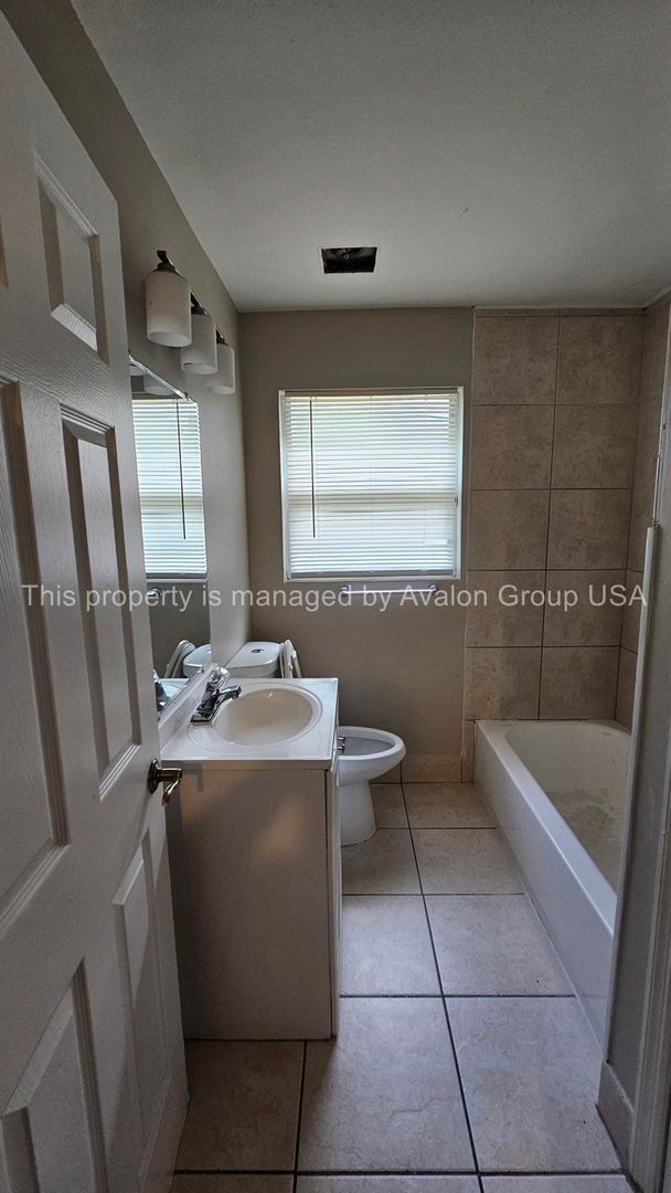 Building Photo - 2135 Corot Ct