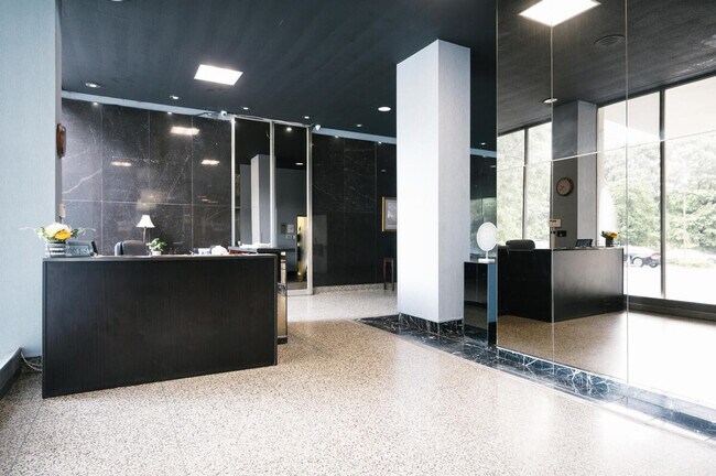 Building Photo - 215 Piedmont Ave NE