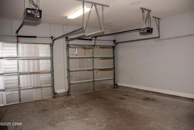 Building Photo - 7009 N Lagoon Dr