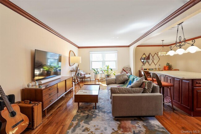 Building Photo - 208-44 15th Dr