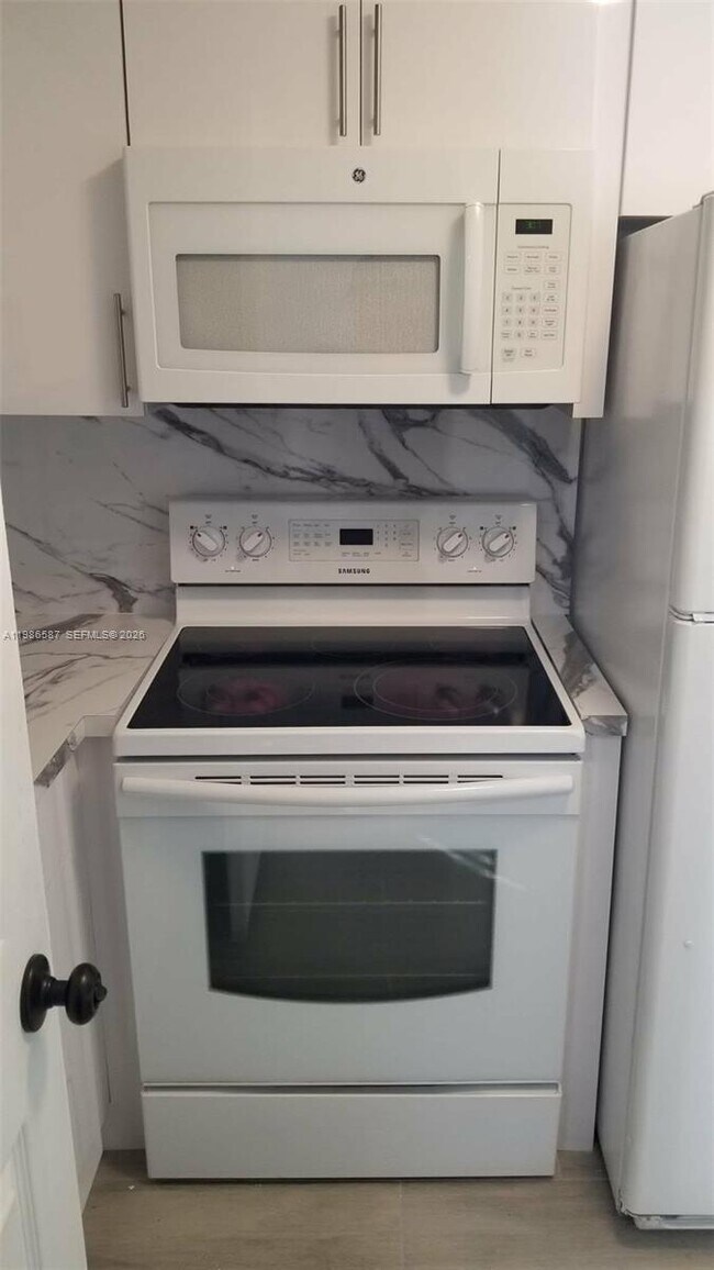 Building Photo - 19195 SW 354th St