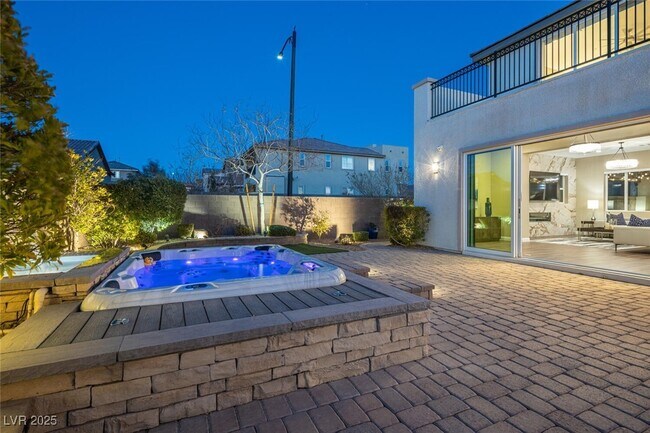 Building Photo - 3372 Dalmore St