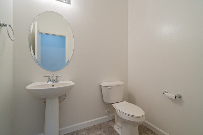 Building Photo - 15877 W Mauna Loa Ln