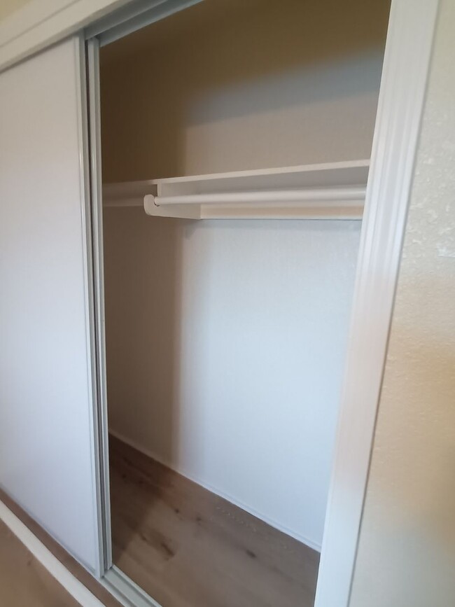 Building Photo - Welcome to SkyView Villa & Somerset Apartm...