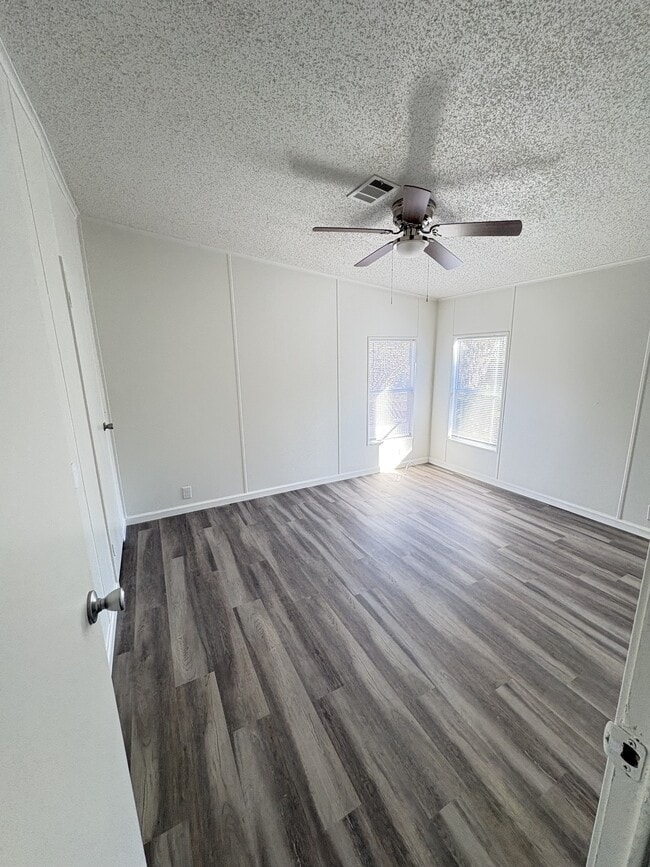 Building Photo - 242 7th Way