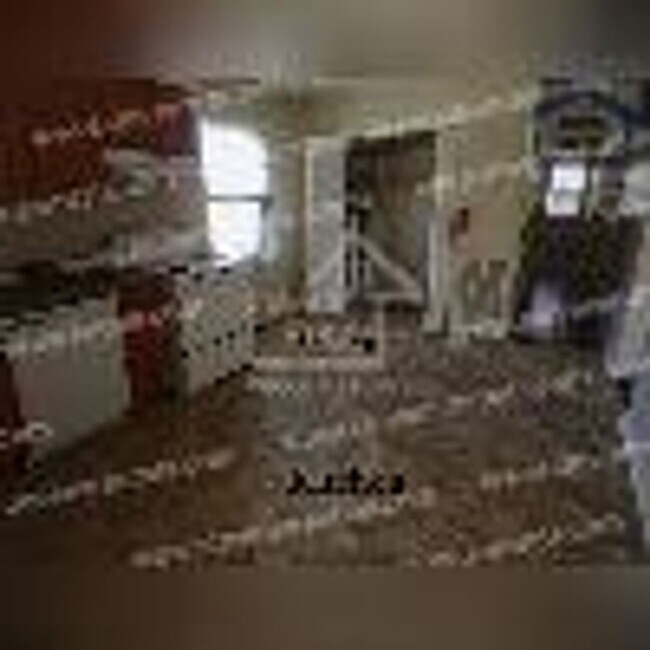 Building Photo - 758 Forest Cir