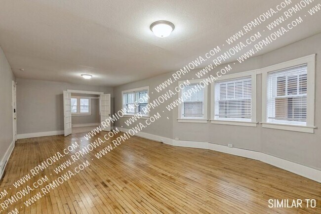 Building Photo - 4023 University Ave