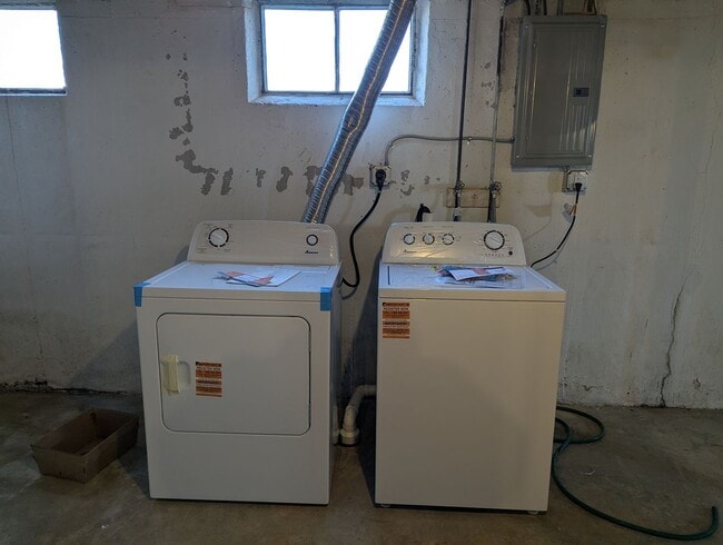 Building Photo - Fully Renovated Home with Sunroom, Garage & Huge Fenced Yard