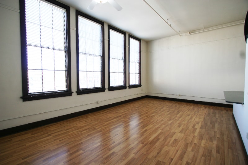 Building Photo - 301 Central Ave NE Ave