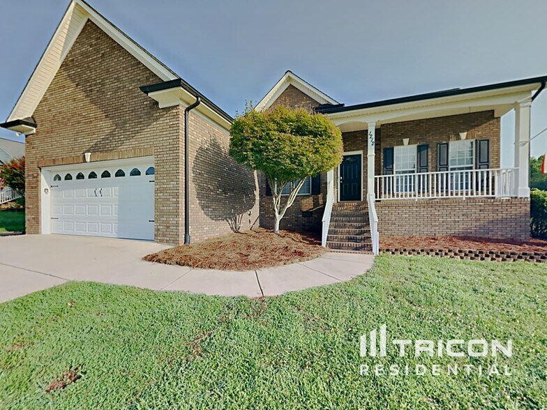 Primary Photo - 1212 Danielle Downs Ct SE