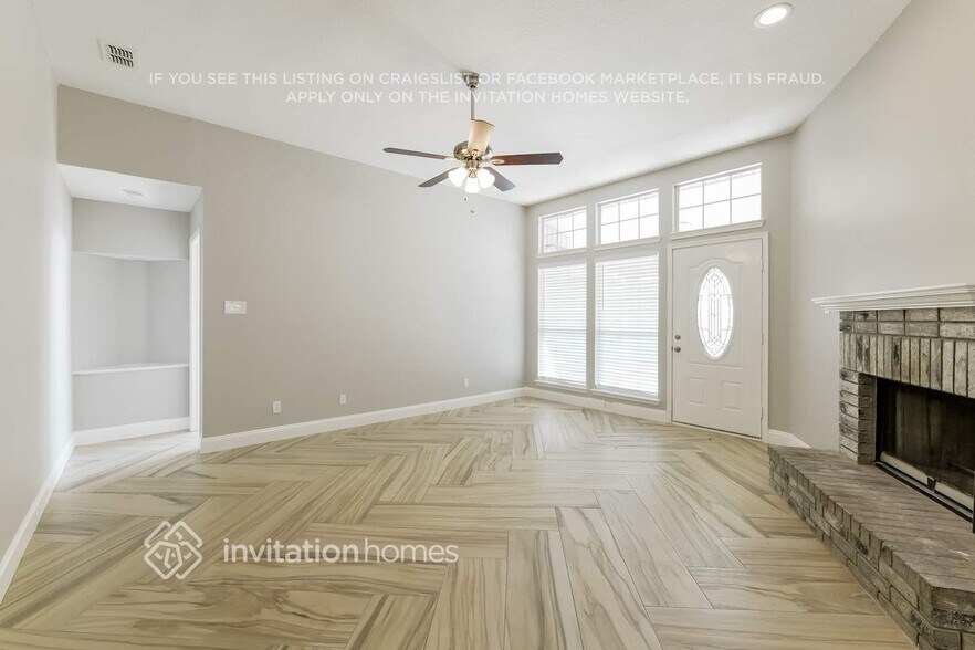 Building Photo - 7005 Longo Dr