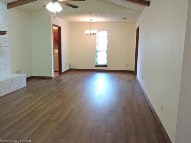Building Photo - 8617 Meadow Dr