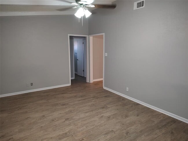 Building Photo - 3304 Woodbriar Ln
