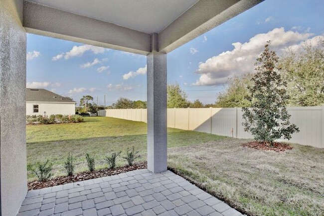 Building Photo - Gorgeous 4/3 Brand New Home with a Spaciou...