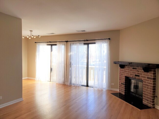 Building Photo - 733 Plum Tree Ct