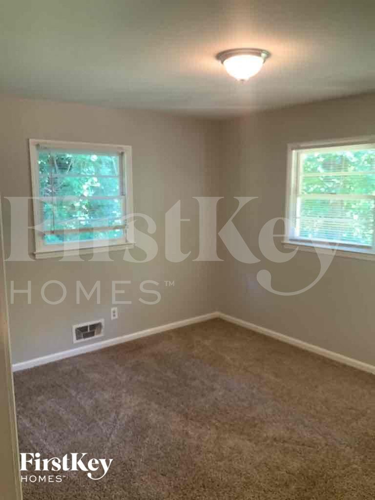 Building Photo - 3670 Judy Lynn Ct SW