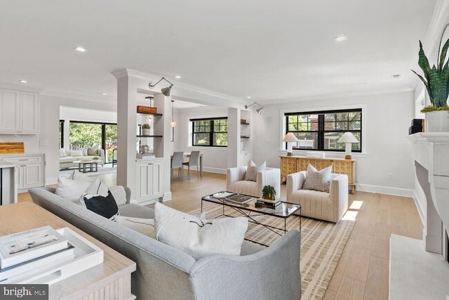 Building Photo - 4628 Blagden Terrace NW