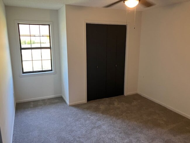 Building Photo - 1400 Audubon Dr
