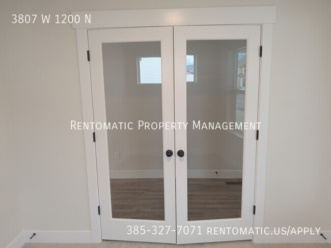 Building Photo - 3807 W 1200 N