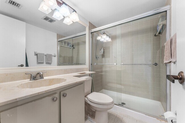 Building Photo - 6662 Boca Del Mar Dr