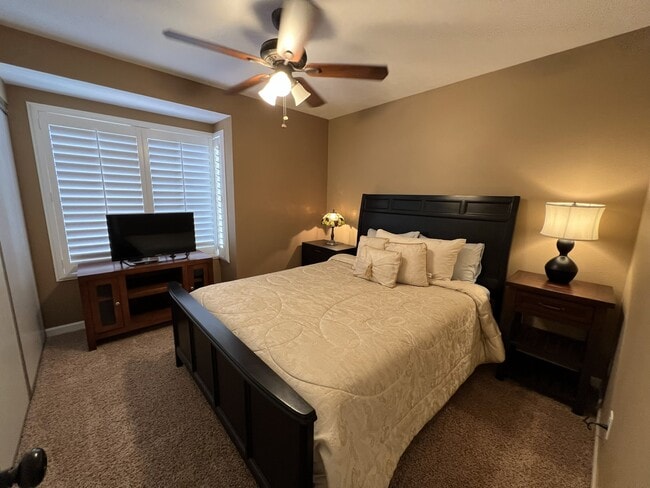 Building Photo - 1515 Apache Dr