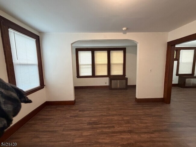 Building Photo - 99 Cedar Ave