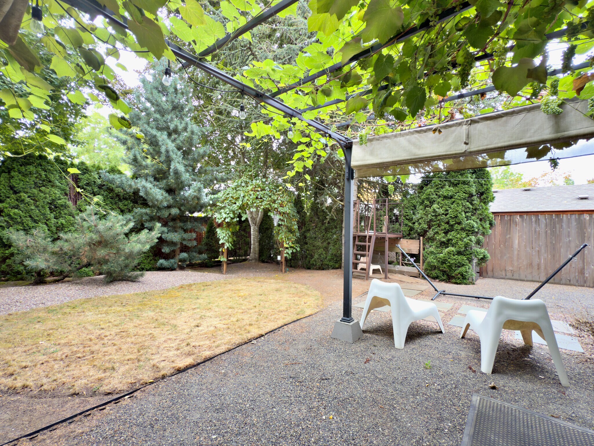 Building Photo - 411 SE 52nd Ave