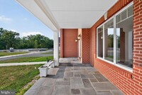 Building Photo - 13828 Travilah Rd