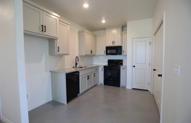 Building Photo - 4119 Long Creek Lane