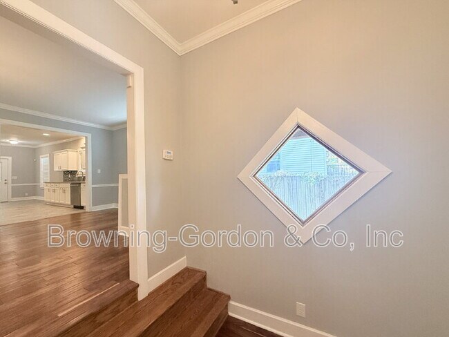 Building Photo - 1113 Pennock Ave
