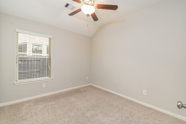 Building Photo - 9403 Briscoe Bend Ln