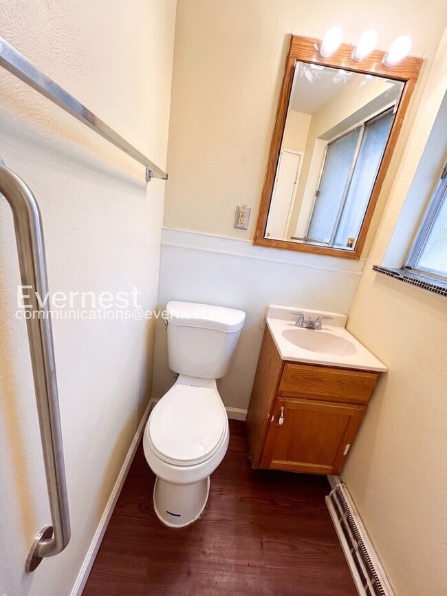 Building Photo - 10322 Monarch Dr