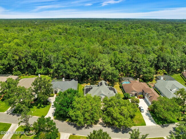 Building Photo - 526 Oakmont Dr