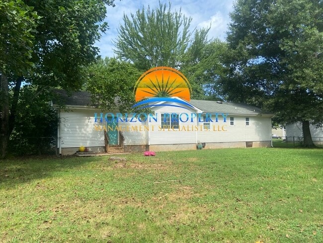 Building Photo - 13150 Dickens Ln