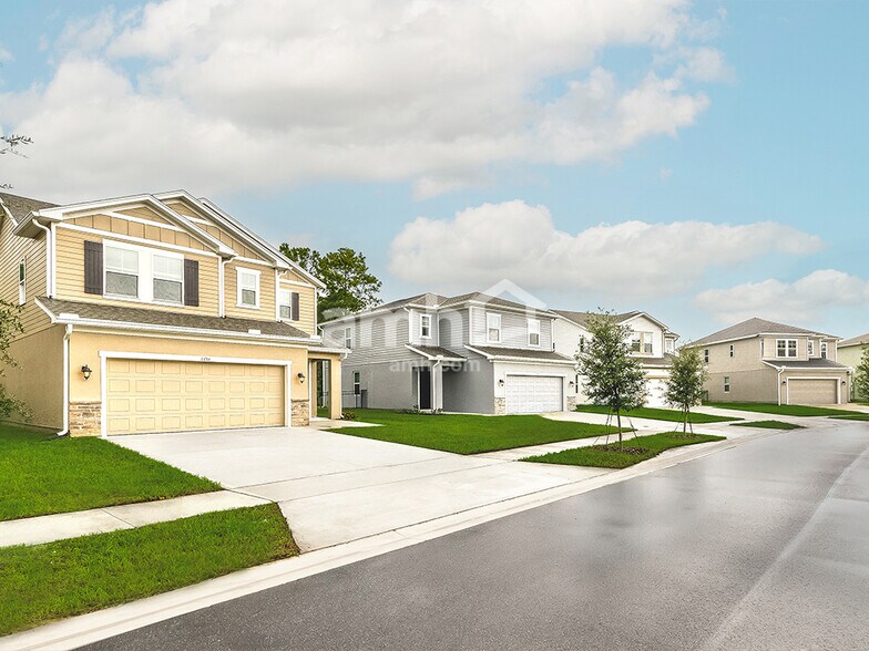 Building Photo - 5702 Oesterle Rd