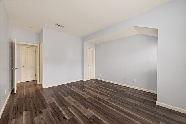 Building Photo - 1103 Dulles Ave