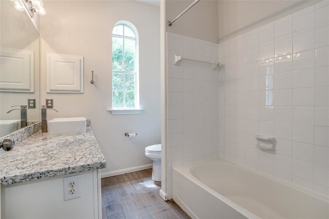 Building Photo - 5818 Pebble Bank Ln