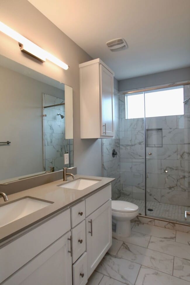 Building Photo - 6911 Meador Ave