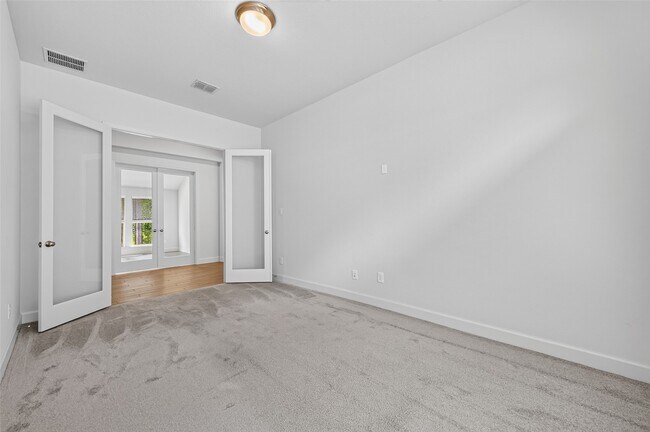 Building Photo - 232 W Netleaf Ct