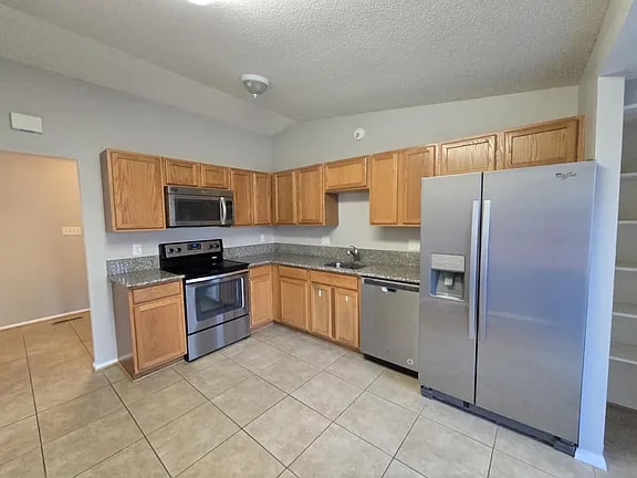 Building Photo - 5170 Phantom Ct