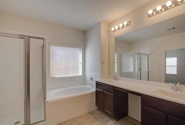 Building Photo - 122 Meadow Mill Dr