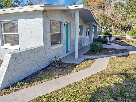 Building Photo - 2500 Carver Ave